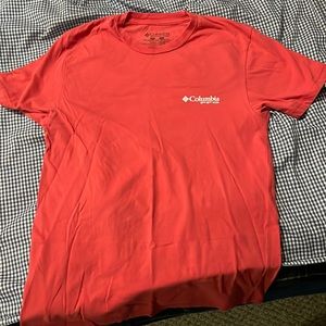 Columbia T shirt